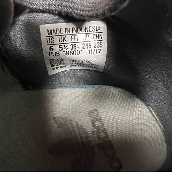 Adidas Swift Run Tennis Shoes Size 6 - Picture 9 of 9